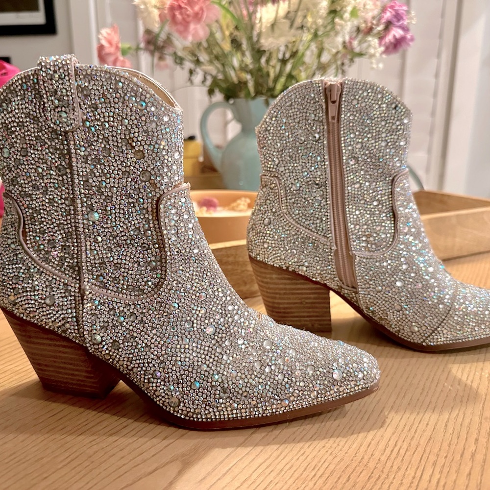 COPY - Betsey Johnson Blinged out boots!